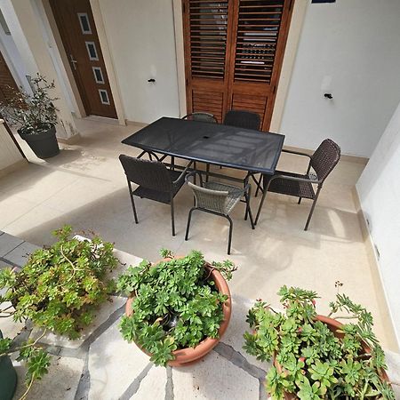 Apartmani Majic Макарска Экстерьер фото