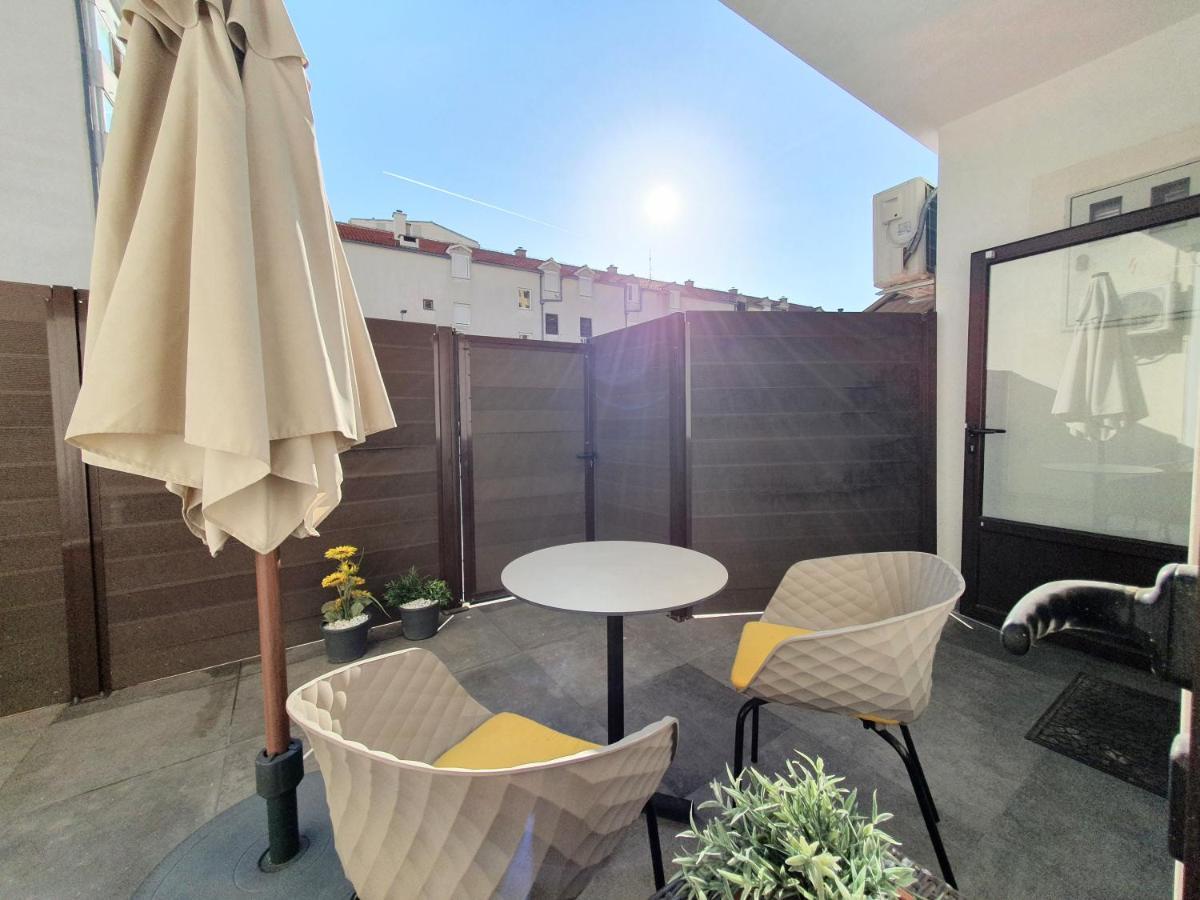 Apartmani Majic Макарска Экстерьер фото