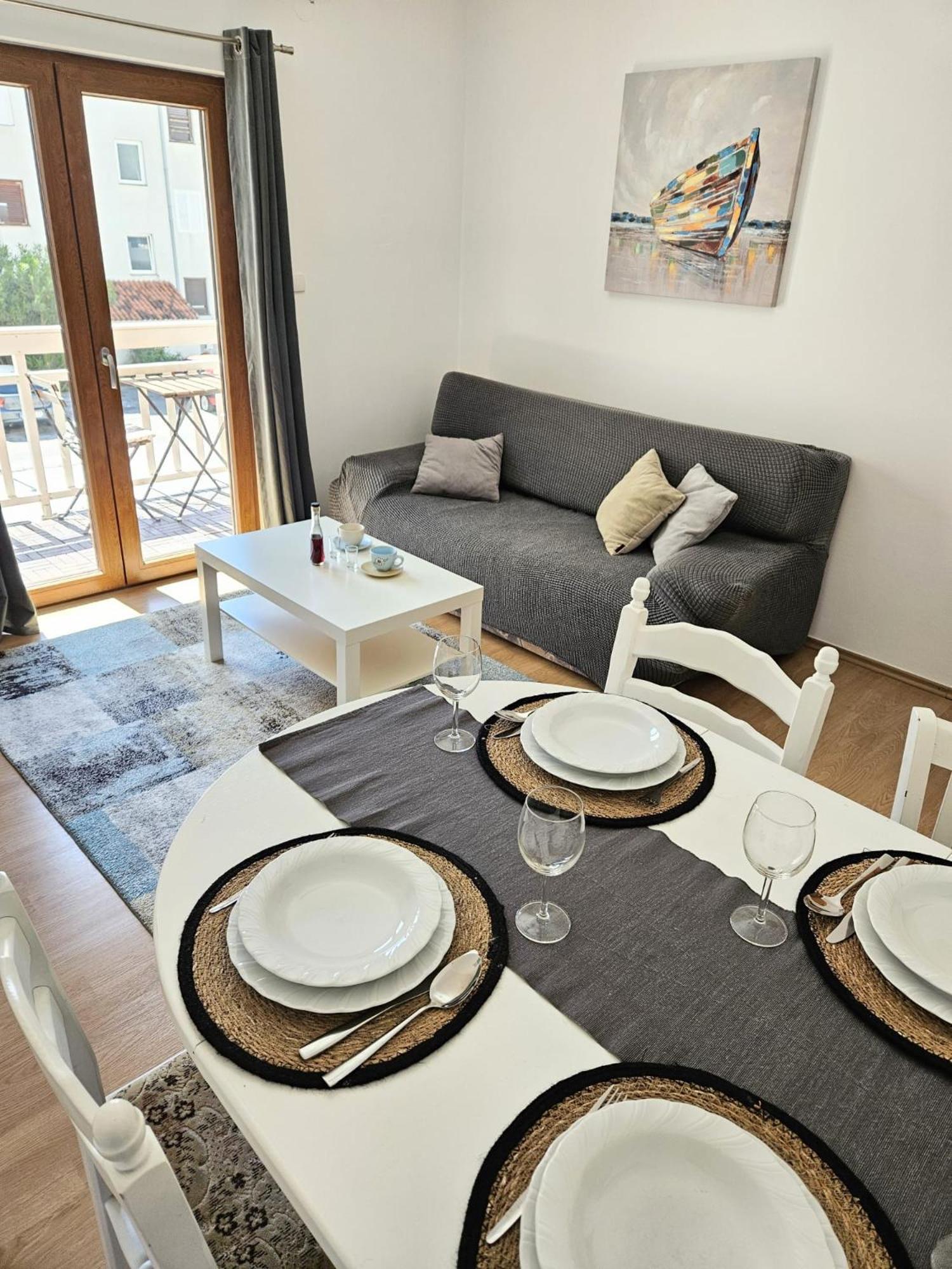 Apartmani Majic Макарска Экстерьер фото
