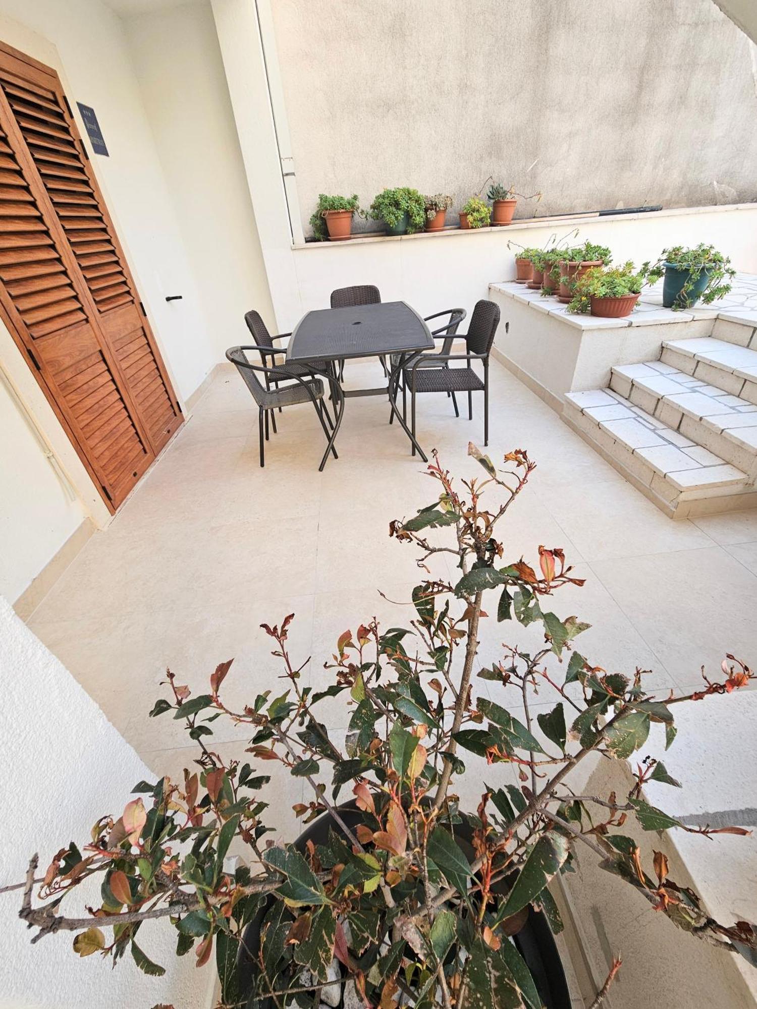Apartmani Majic Макарска Экстерьер фото