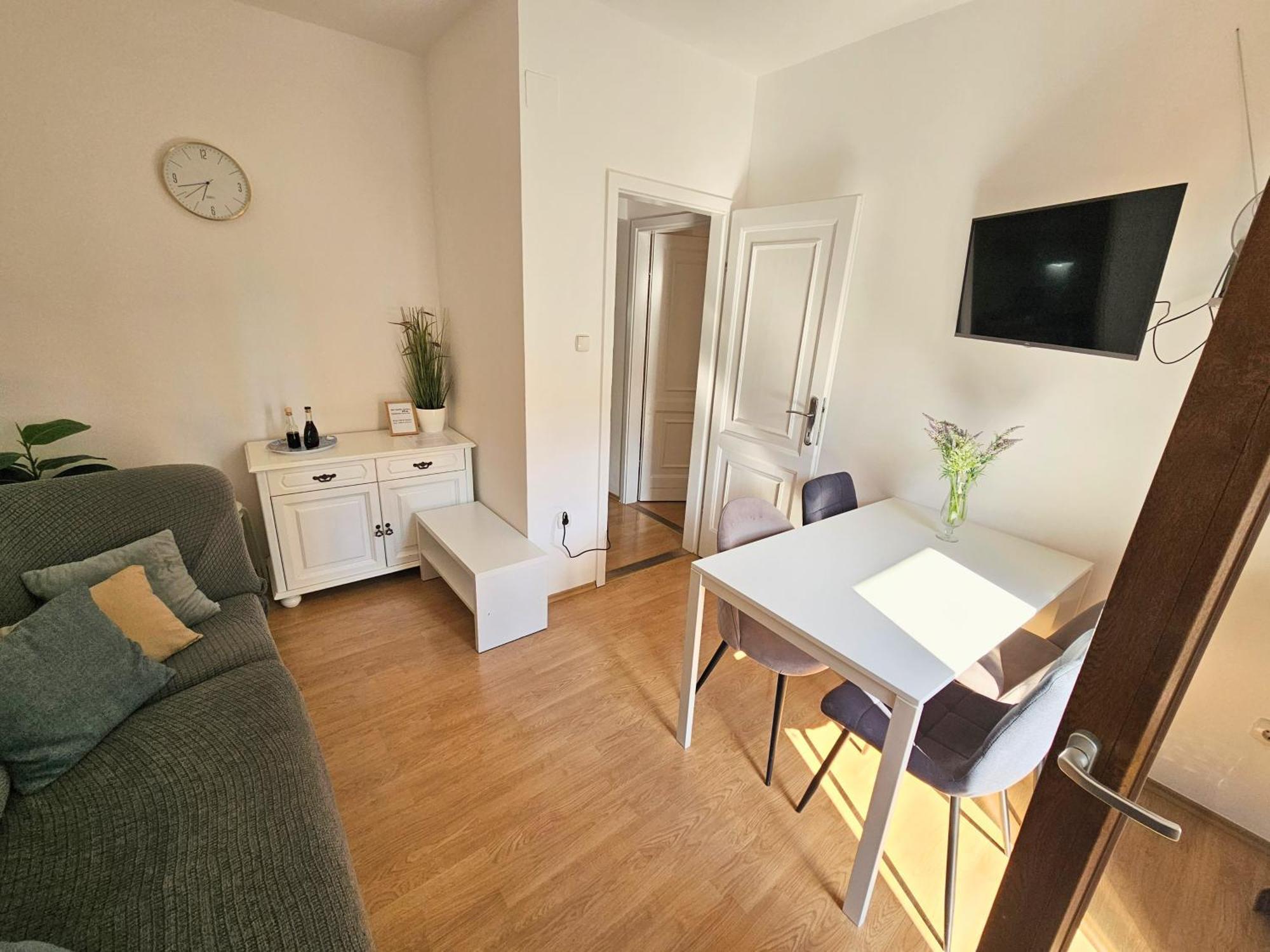 Apartmani Majic Макарска Экстерьер фото