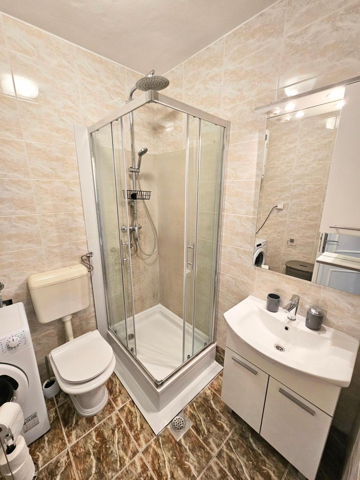 Apartmani Majic Макарска Экстерьер фото